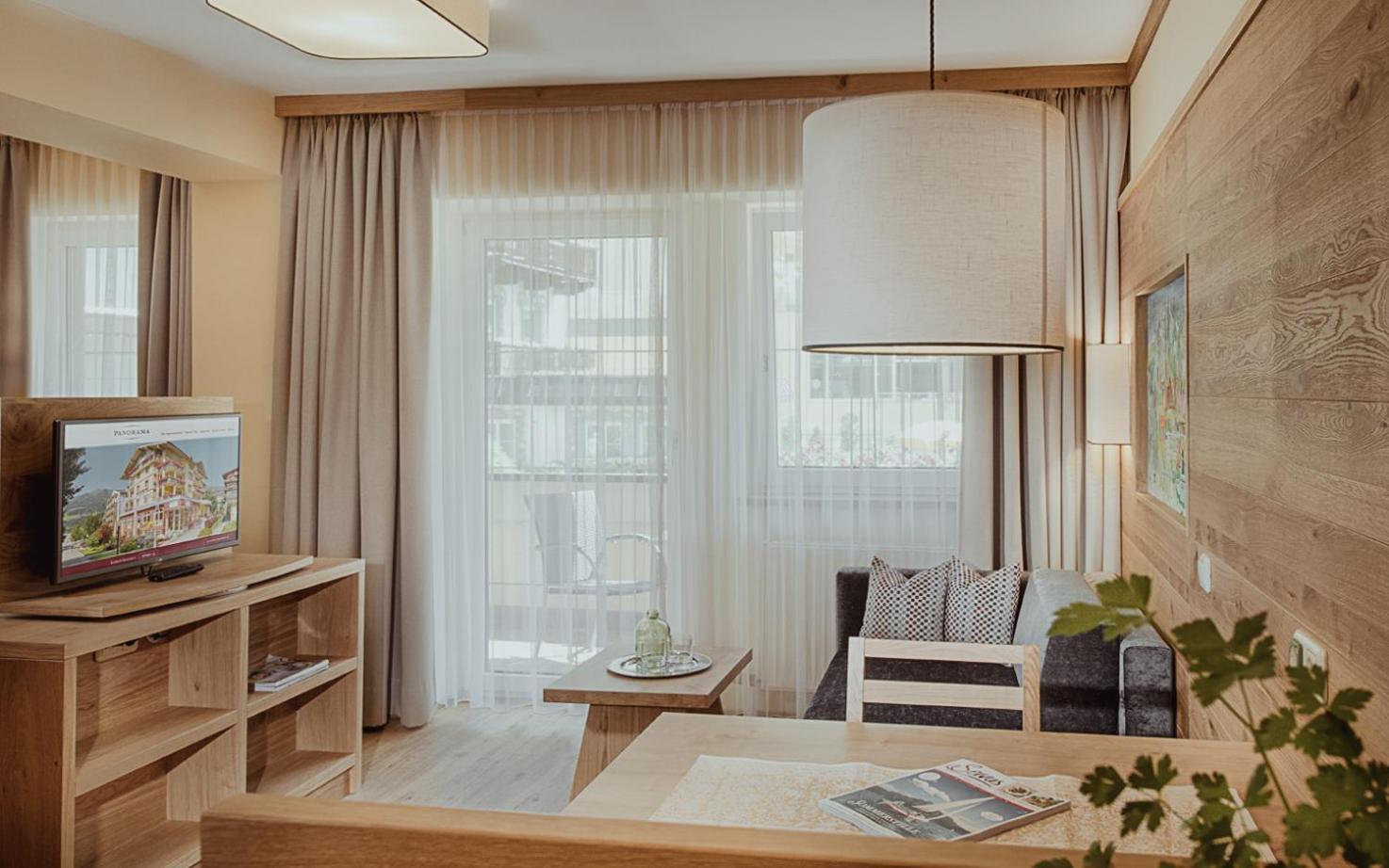 Appartement Hotel Panorama-Im Bademantel Direkt In Die Alpentherme Bad Hofgastein Eksteriør bilde